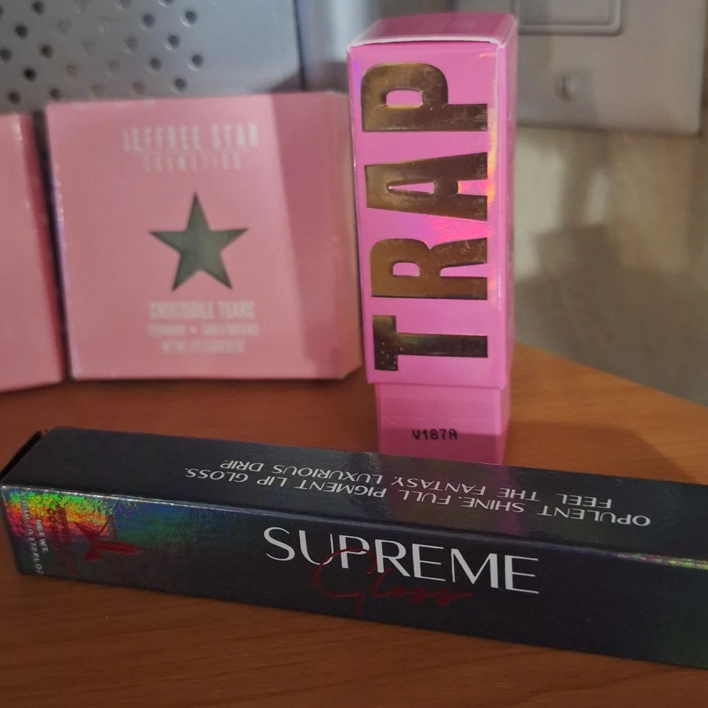 6 Piece Jeffree Star Cosmetics Highlighter Set - Picture 2 of 4